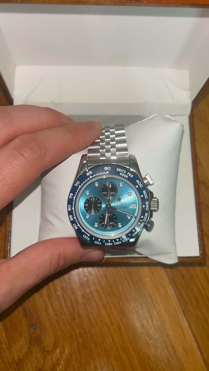 Example chronograph watch